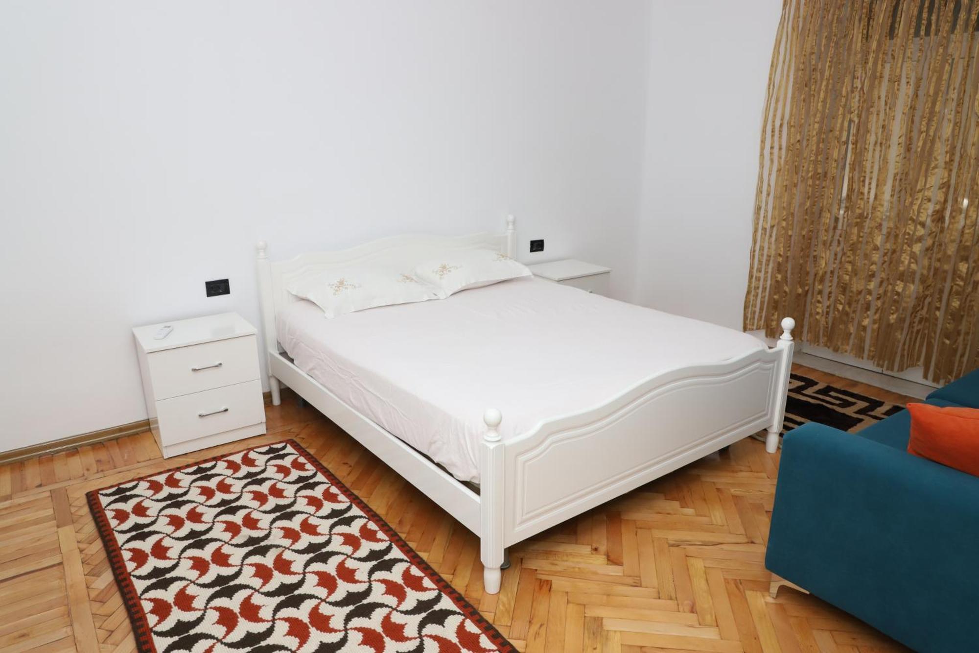 Apartment Eda City Center Berat Exterior foto